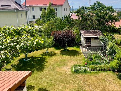 будинок за адресою Радісна