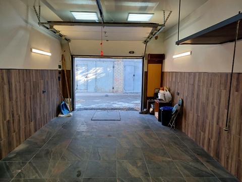 паркомісце за адресою Січових Стрільців вул. (Артема), 24-Б