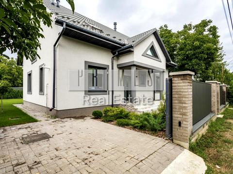 будинок за адресою Зарічна вул.