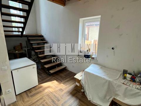 будинок за адресою Набережна