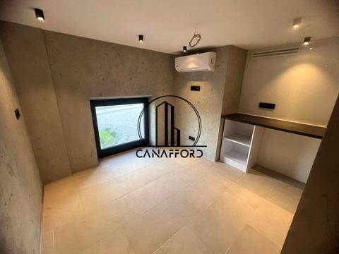 комерційна за адресою Зарічна вул., 1-Г