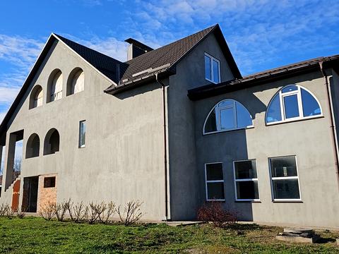 будинок за адресою Приозерна вул.