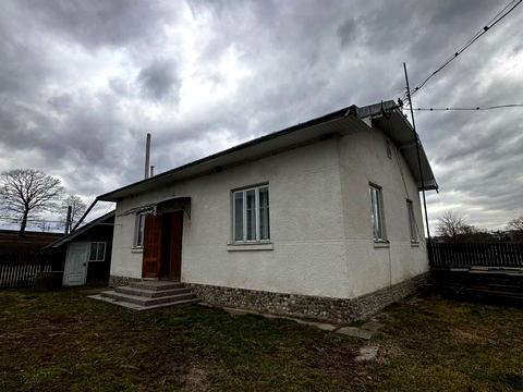 дом по адресу Центральна