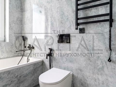 будинок за адресою Центральна вул., 1