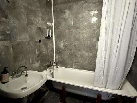 квартира по адресу Драгоманова ул., 44-А