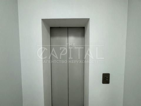 комерційна за адресою вул. Казарменна, 4г