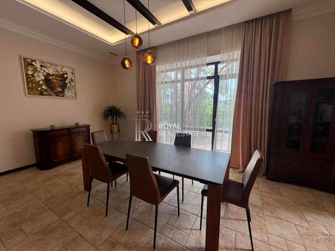 будинок за адресою Ватутіна пров.