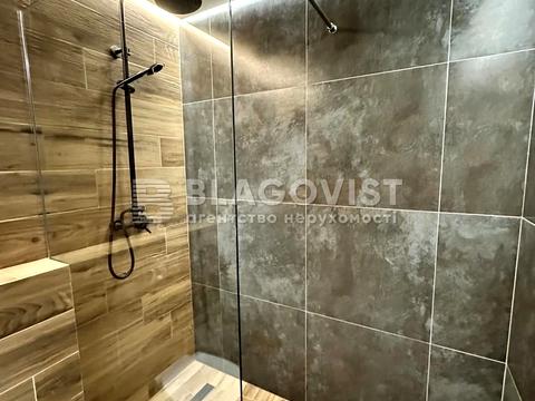 квартира за адресою Софії Русової вул., 7-А