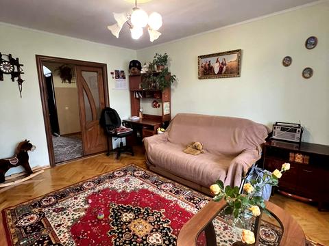 квартира за адресою Івана Величковського вул., 52