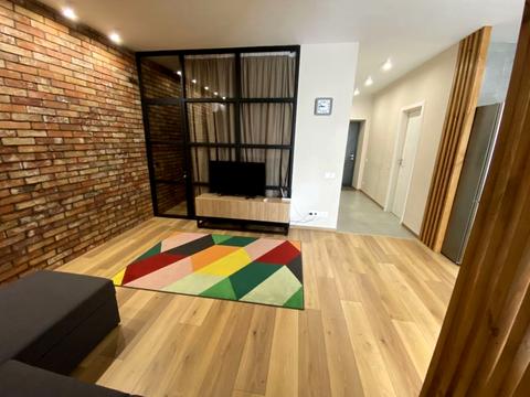 квартира за адресою Левка Лук'яненка вул. (Василя Жуковського), 16, 18, 20, 24