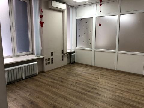 комерційна за адресою вул. Болсуновська, 8