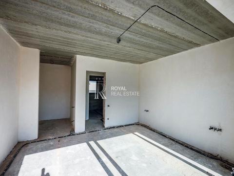 дом по адресу шкільна, 6