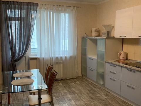 квартира за адресою Дніпровська набережна вул., 19-В