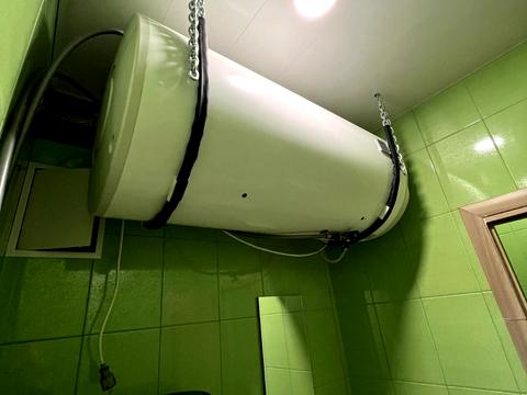комерційна за адресою Феодосійська вул., 2