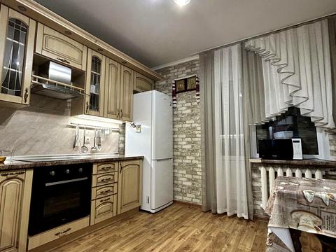 квартира по адресу Червоной Калины просп. (Владимира Маяковского), 1-В