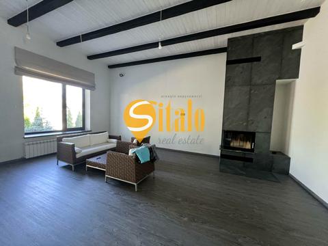 будинок за адресою с. Вишеньки, Центральная