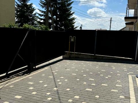 коммерческая по адресу Наукова, 1