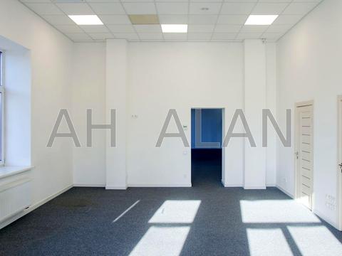 коммерческая по адресу Елены Телиги ул., 6