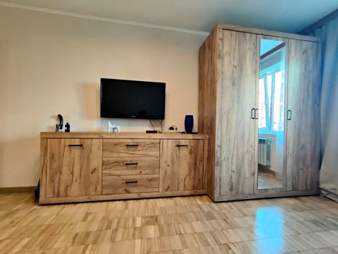 квартира за адресою Стадіонна вул., 14