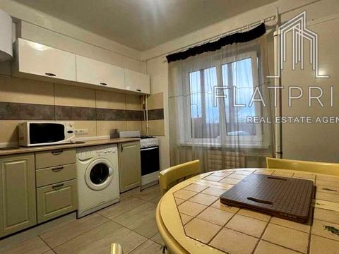 квартира за адресою Богатирська вул., 2