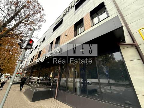 комерційна за адресою Михайла Максимовича вул. (Онуфрія Трутенка), 3