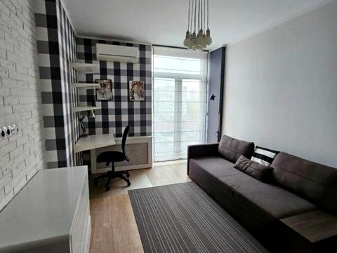 квартира за адресою Регенераторна вул., 4