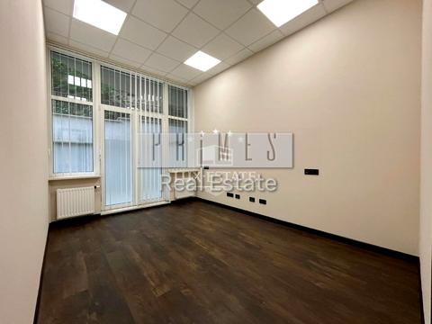 комерційна за адресою Івана Франка вул., 11