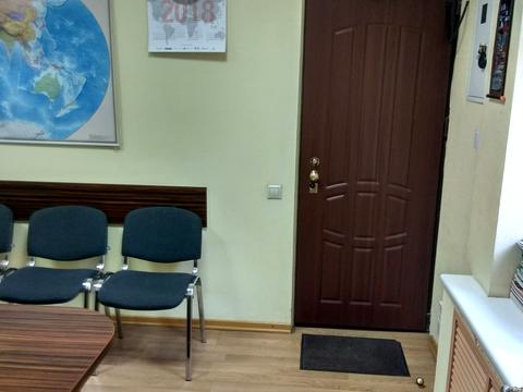 комерційна за адресою Басейна вул., 15