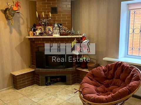 будинок за адресою Вишнева вул.