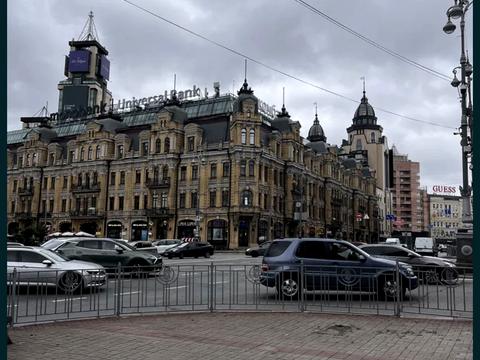 коммерческая по адресу Тараса Шевченко бульв., 2