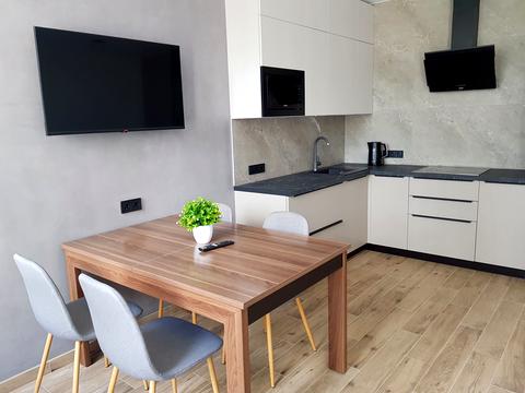 квартира за адресою Зарічна вул., 4