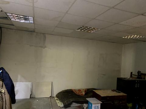 комерційна за адресою Червона вул., 3