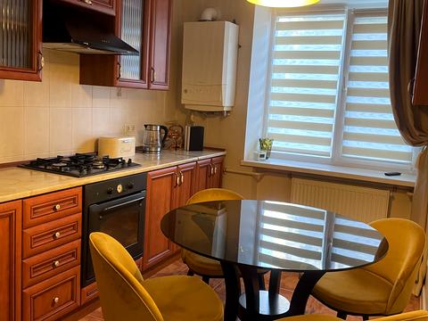 квартира за адресою Космонавтів просп., 39