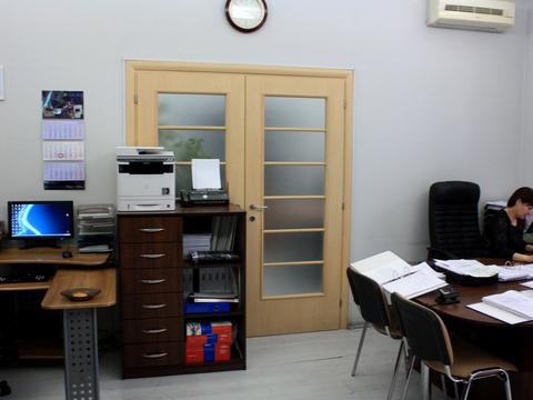 комерційна за адресою Голосіївський просп. (40-річчя Жовтня), 48