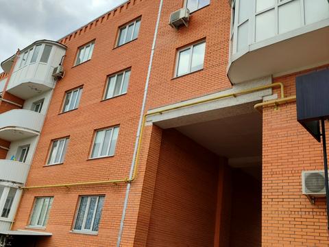 комерційна за адресою Красносільського вул., 71а