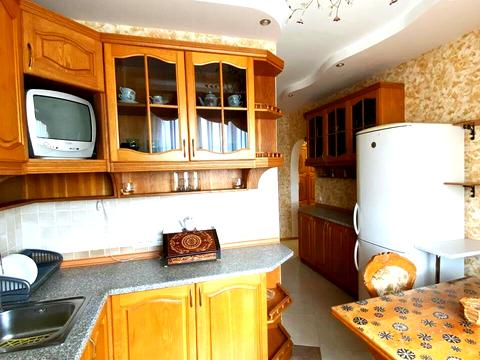 квартира за адресою Наталії Ужвій вул., 112