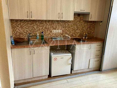 комерційна за адресою Білогородська вул., 51