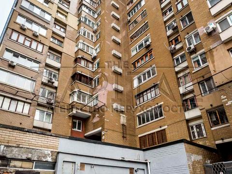 комерційна за адресою Антоновича вул. (Горького), 90-92