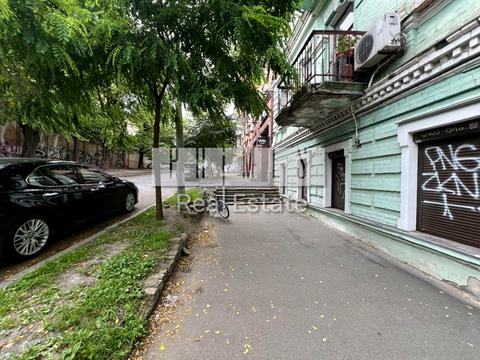 комерційна за адресою Обсерваторна вул., 8