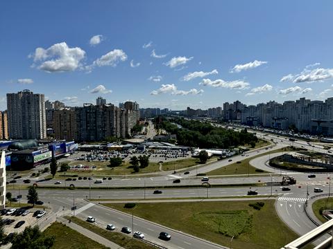 квартира за адресою Дніпровська набережна вул., 20-А