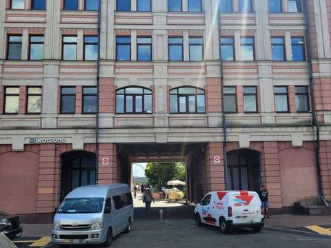 комерційна за адресою Спаська вул., 5