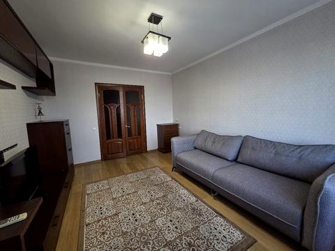 квартира по адресу Героїв Космосу ул., 11
