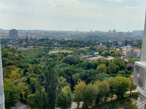 квартира за адресою Миколи Амосова вул., 2