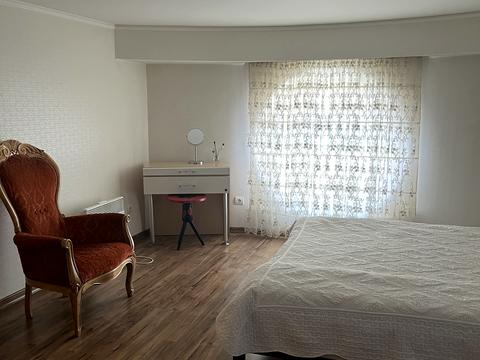 квартира за адресою Зодчих вул., 40