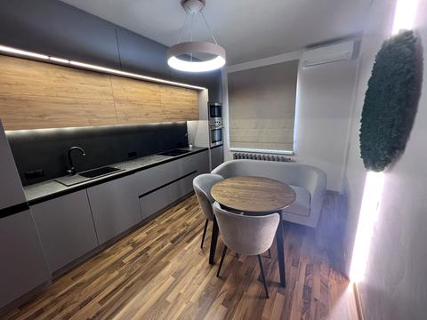 квартира за адресою Машинобудівна вул., 21