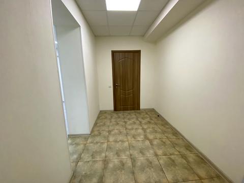 комерційна за адресою Білокур вул. (Курська), 8 а