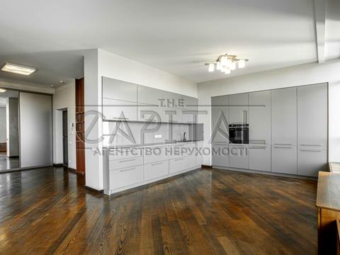 квартира за адресою Андрія Верхогляда вул. (Михайла Драгомирова), 5