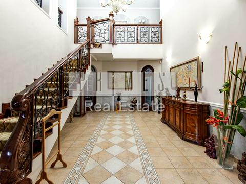 будинок за адресою Молодіжна вул. (леніна)