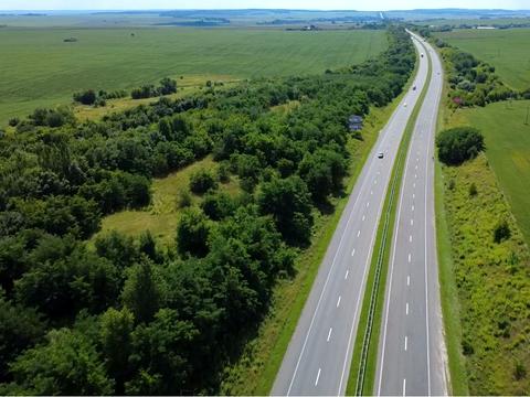 участок по адресу с. Великая омеляна, траса Е40