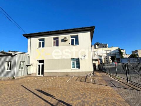 комерційна за адресою Київська вул., 33
